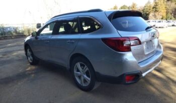 Subaru Legacy Outback full