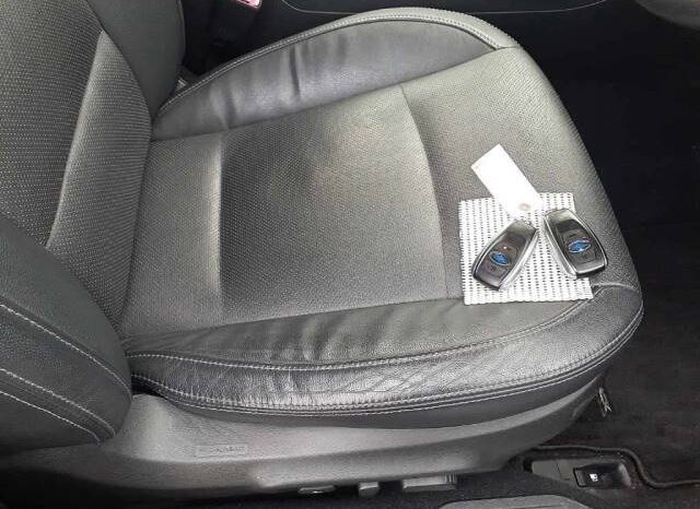 Subaru Legacy Outback full