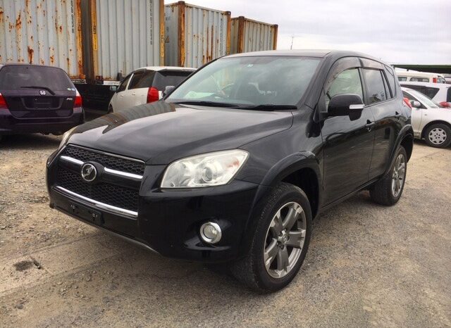Toyota RAV 4 full