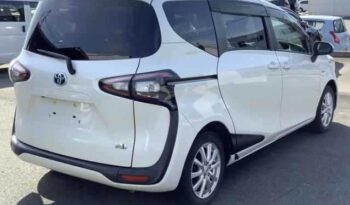 Toyota Sienta (Reserved) full