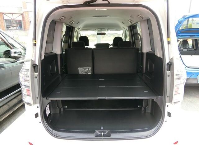 Toyota Voxy (Reserved) full