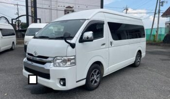 Toyota Hiace Commuter full