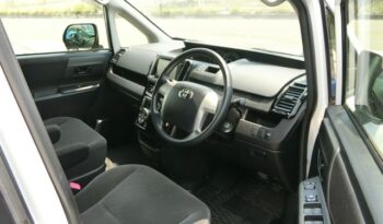 Toyota Voxy (Reserved) full