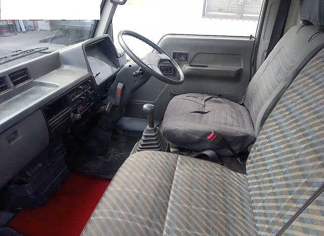 Mitsubishi Canter 4D33 (Reserved) full