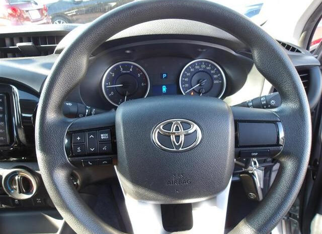 Toyota Hilux 2020 (Reserved) full