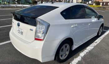 Toyota Prius (Reserved) full