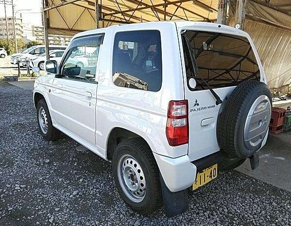 Mitsubishi Pajero Mini full