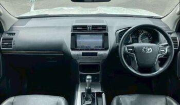 Toyota Land Cruiser Prado (Reserved) full