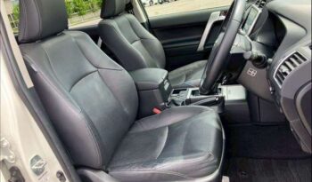 Toyota Land Cruiser Prado (Reserved) full