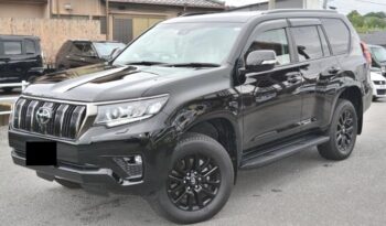 Toyota Land Cruiser Prado (Reserved) full