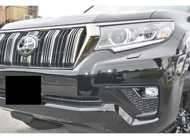 Toyota Land Cruiser Prado (Reserved) full