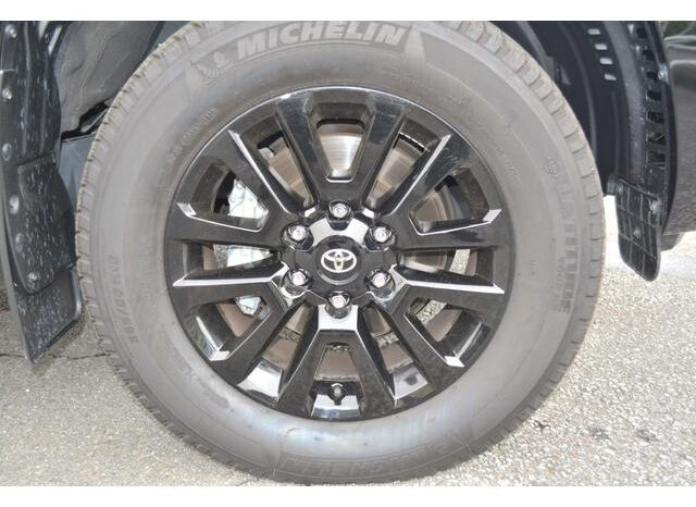 Toyota Land Cruiser Prado (Reserved) full