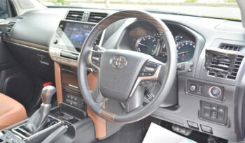 Toyota Land Cruiser Prado (Reserved) full