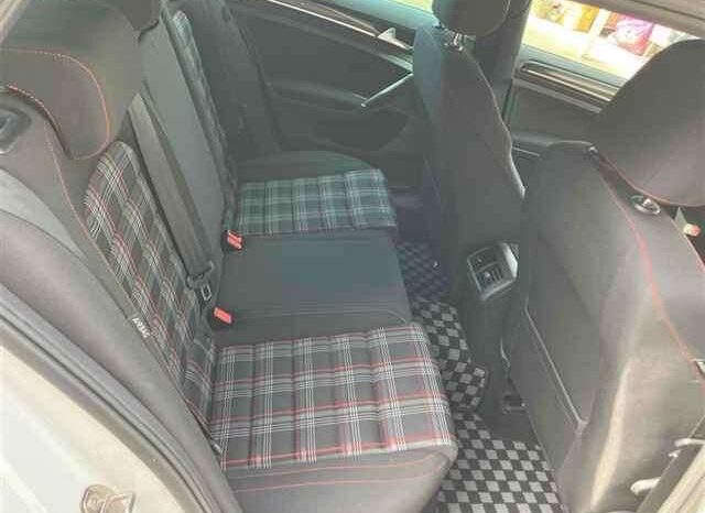Volkswagen Golf 7 GTI full