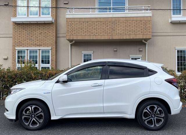 Honda Vezel (Reserved) full