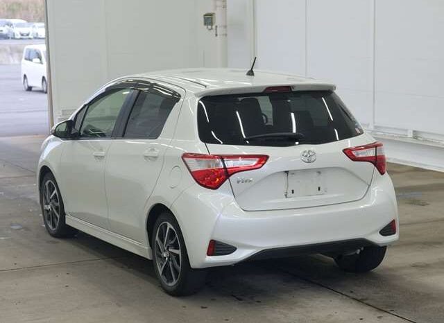 Toyota Vitz full