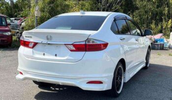 Honda Grace full