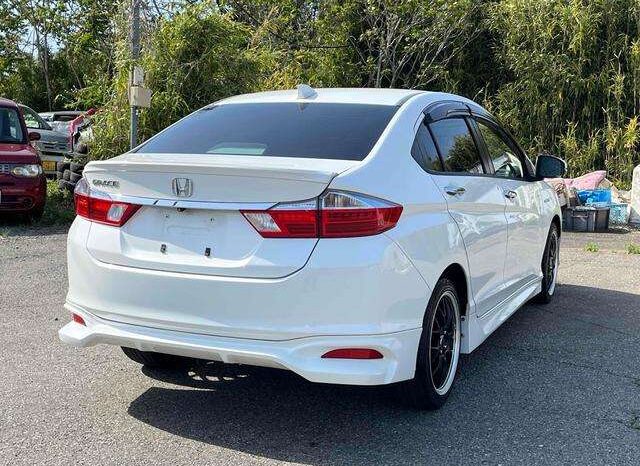 Honda Grace full