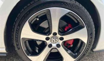 Volkswagen Golf 7 GTI full