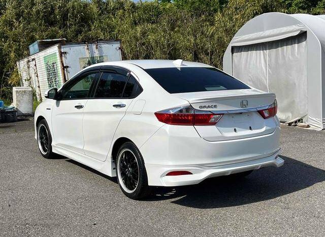 Honda Grace full