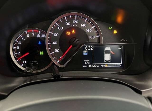 Toyota Vitz full