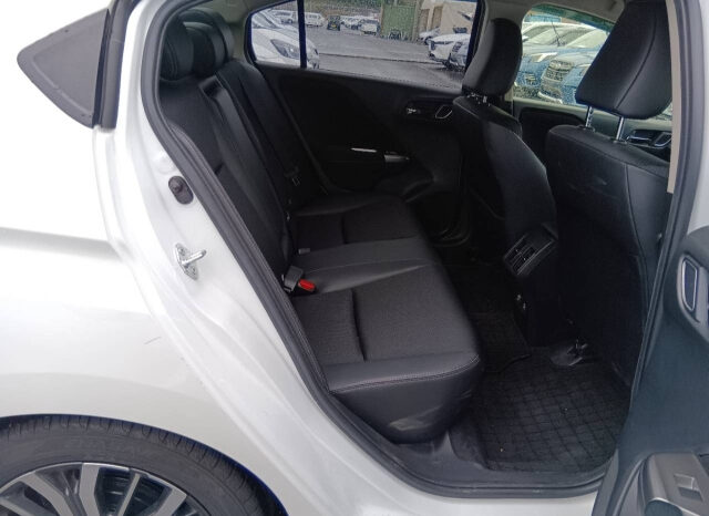 Honda Grace (Ex Sensing) full
