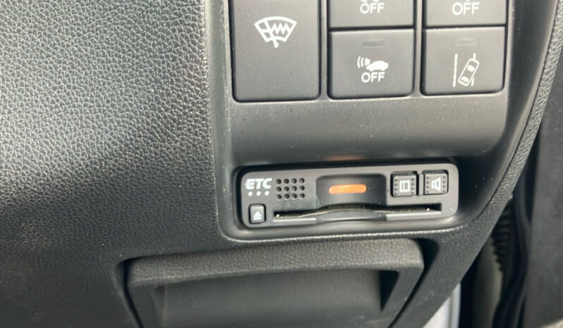 Honda Grace (Ex Sensing) full