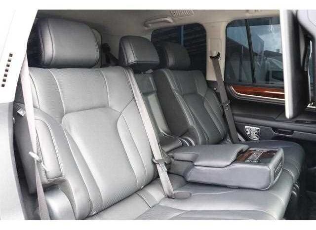 Lexus LX570 (Reserved) full