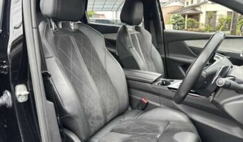 Peugeot 5008 (Reserved) full