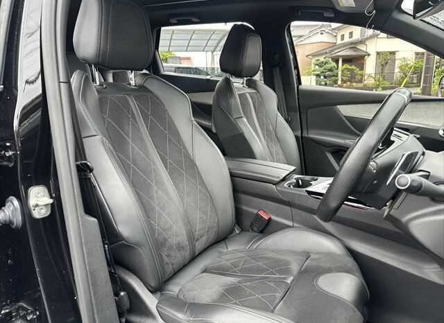 Peugeot 5008 (Reserved) full