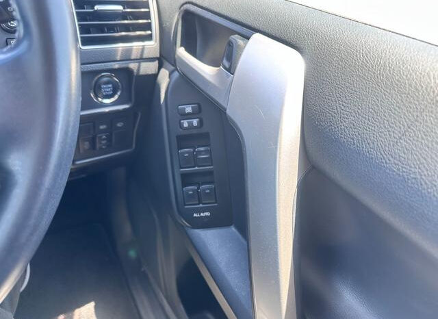Toyota Land Cruiser Prado full