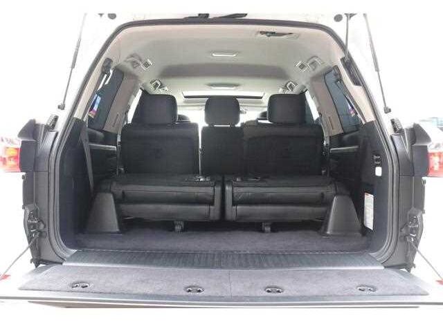 Lexus LX570 (Reserved) full