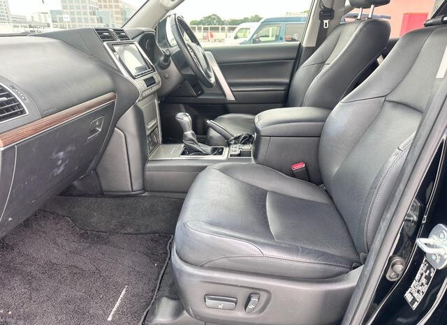 Toyota Land Cruiser Prado full