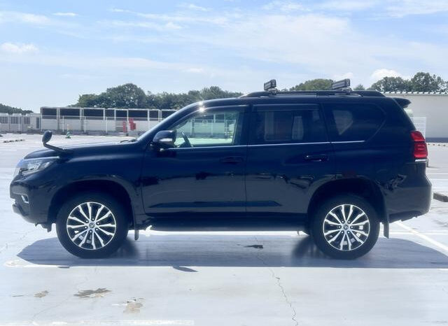 Toyota Land Cruiser Prado full