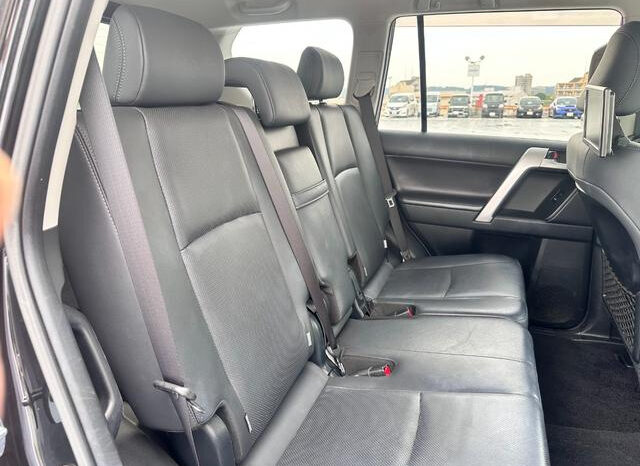 Toyota Land Cruiser Prado full