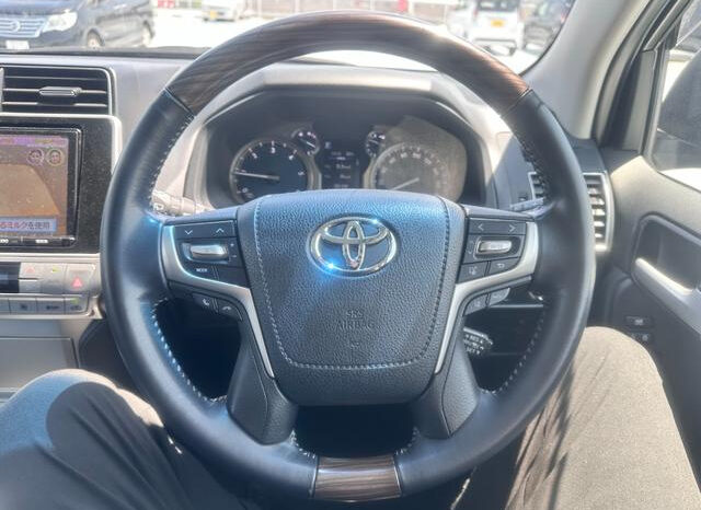 Toyota Land Cruiser Prado full