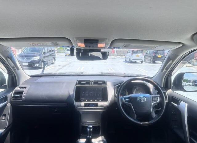 Toyota Land Cruiser Prado full