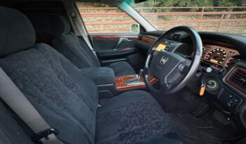 Toyota Crown Athlete  (Reserved) full
