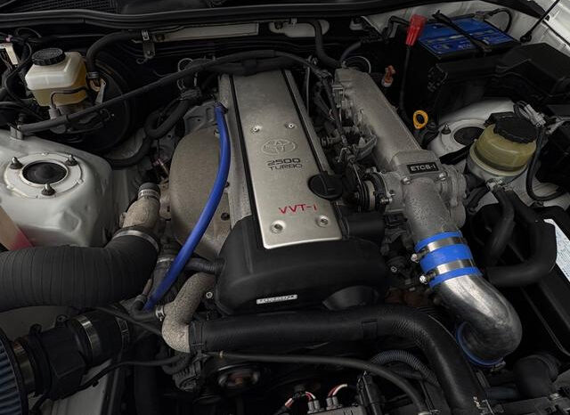 Toyota Crown Athlete  (Reserved) full