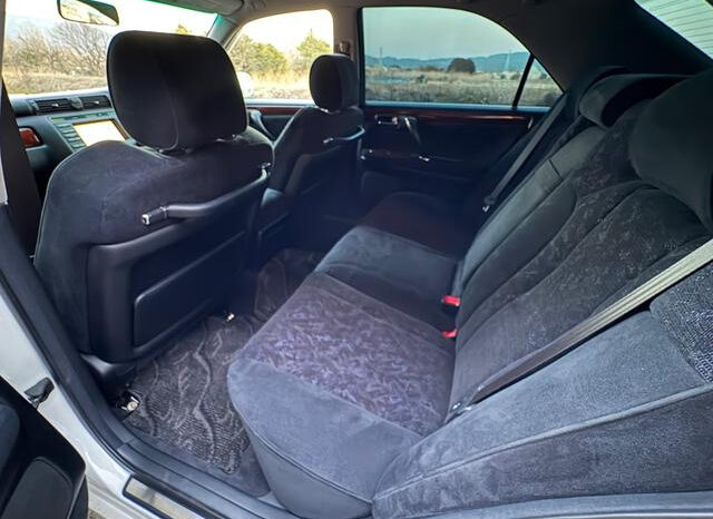 Toyota Crown Athlete  (Reserved) full