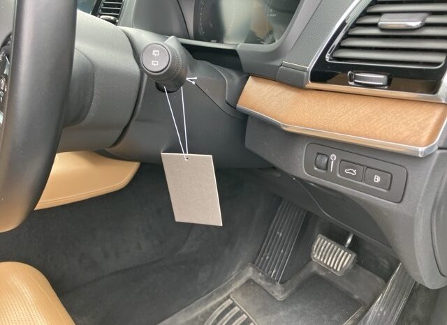 Volvo XC90   (Reserved) full