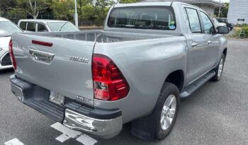 Toyota Hilux full