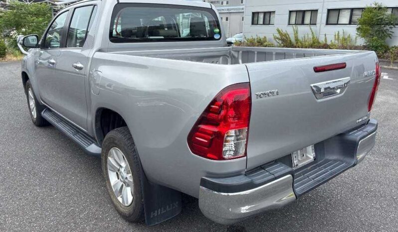 Toyota Hilux full