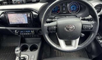 Toyota Hilux full