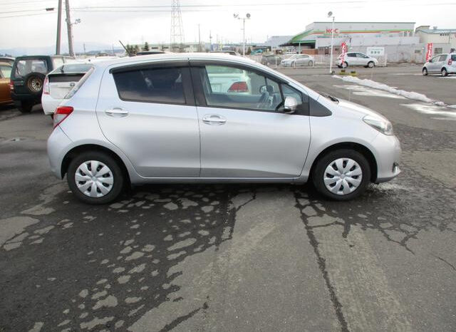 Toyota Vitz (Reserved) full