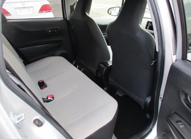 Toyota Vitz (Reserved) full