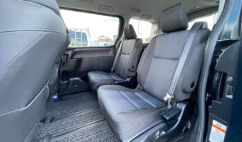 Toyota Voxy full