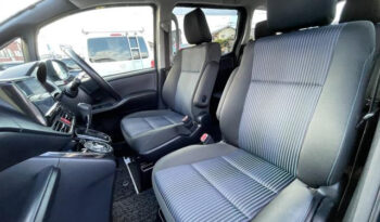 Toyota Voxy full