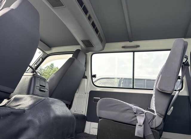 Toyota Hiace Van (Reserved) full