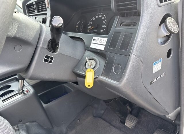 Toyota Hiace Van (Reserved) full